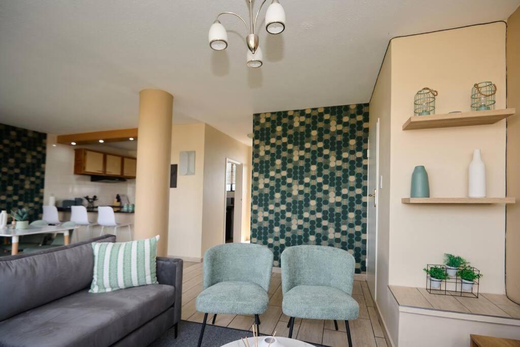 Apartment Unit 406 At Menlyn Place *
