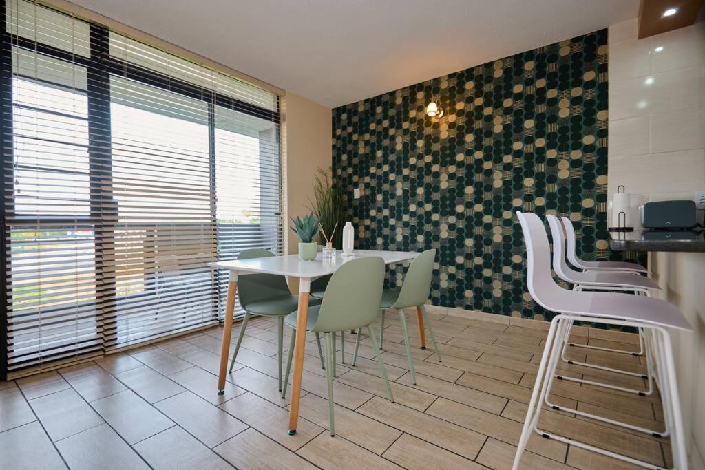 Unit 406 At Menlyn Place